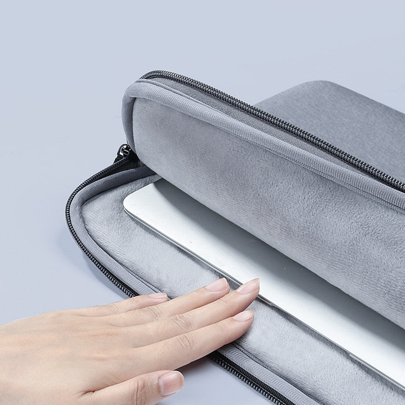 Simple Upright Padded Laptop Sleeve with Accessory Bag