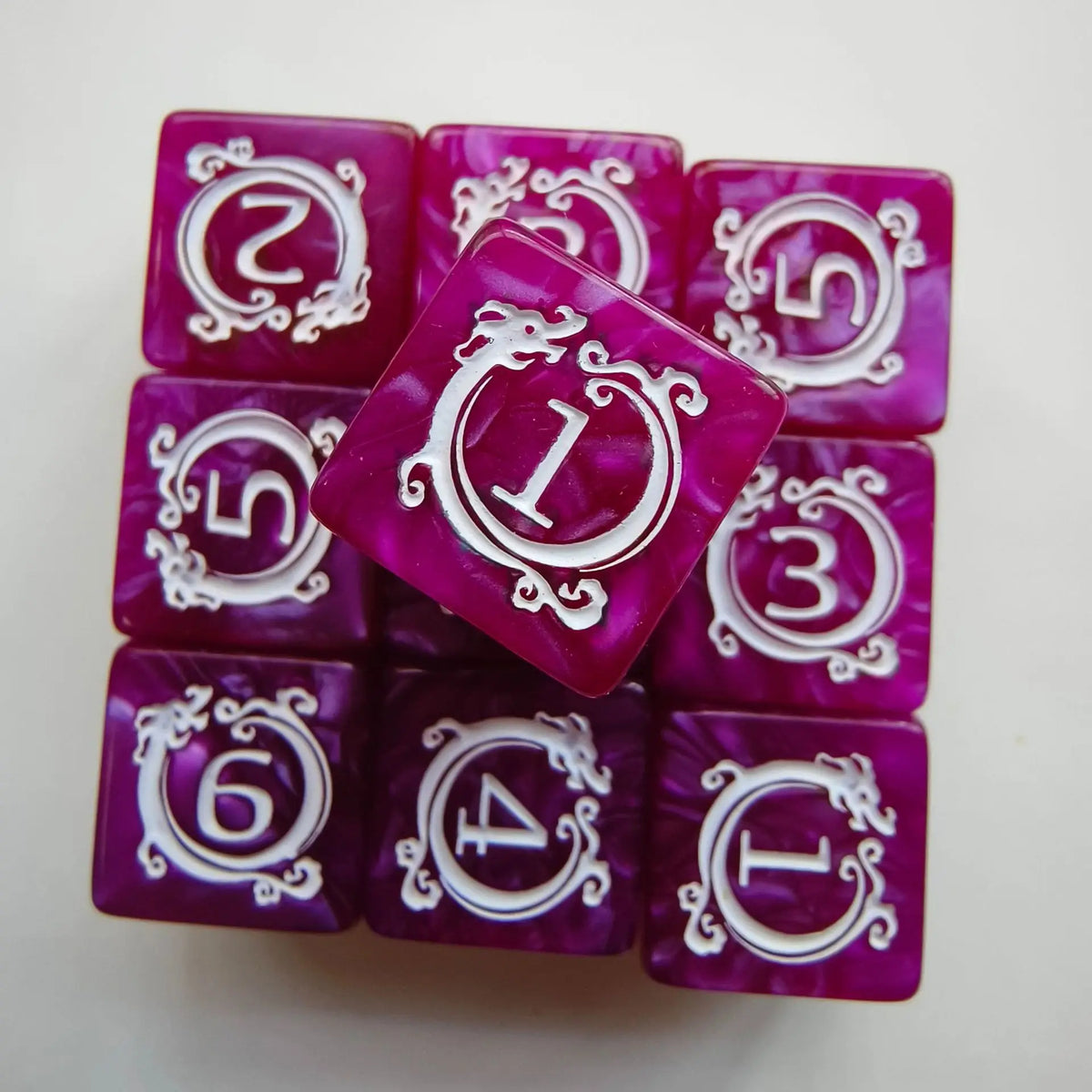 Pink dragon D6 dice set