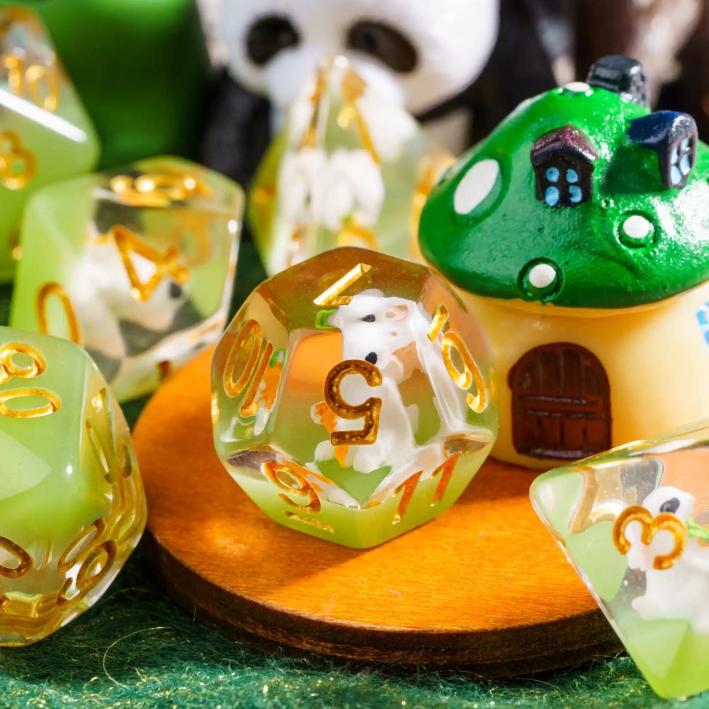 Animals 7 Piece Resin Dice Set