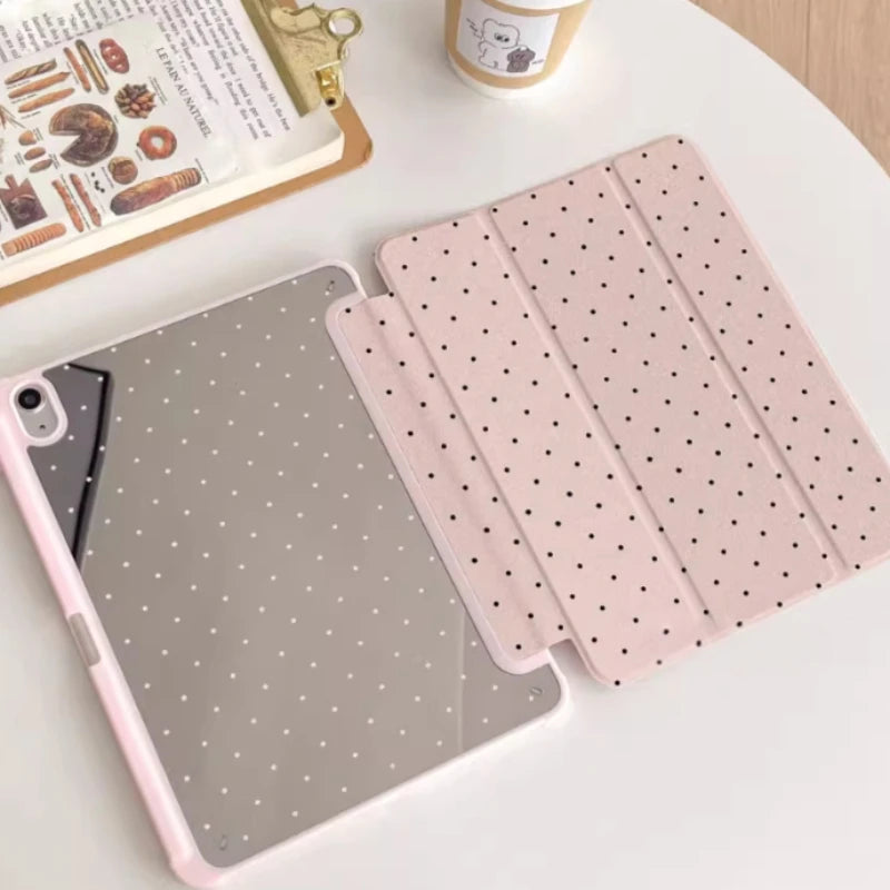 Polka Dot Magnetic Tablet Case (for iPads)