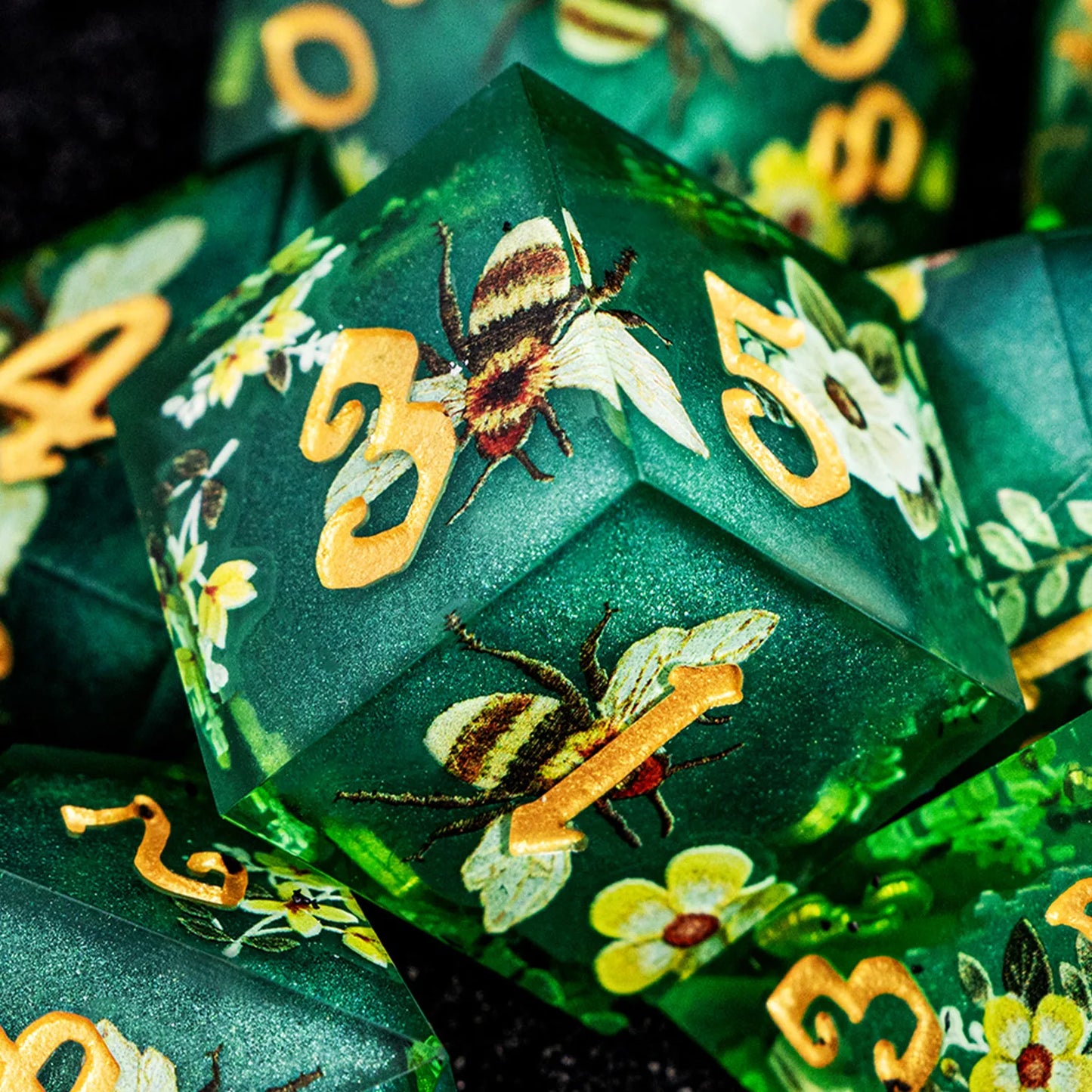 Bees and Blossoms 7 Piece Dice Set