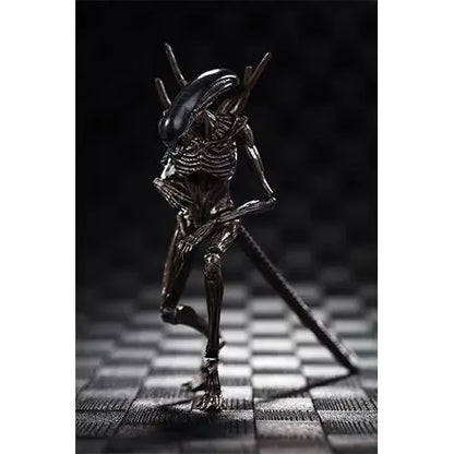 Movable Alien Figurine 1:18 Scale of Xenomorph
